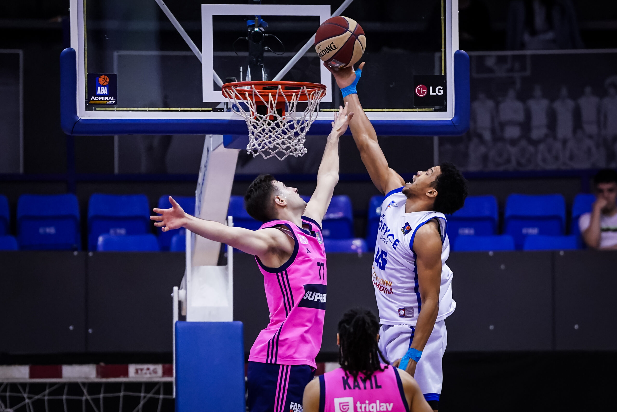 20250415170645_STJ06378