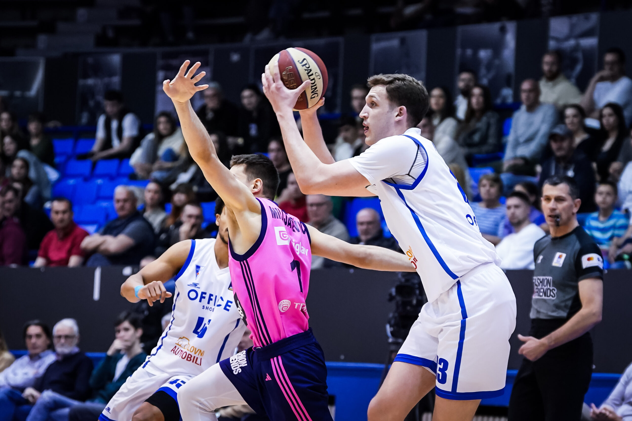 20250415172800_STJ06823