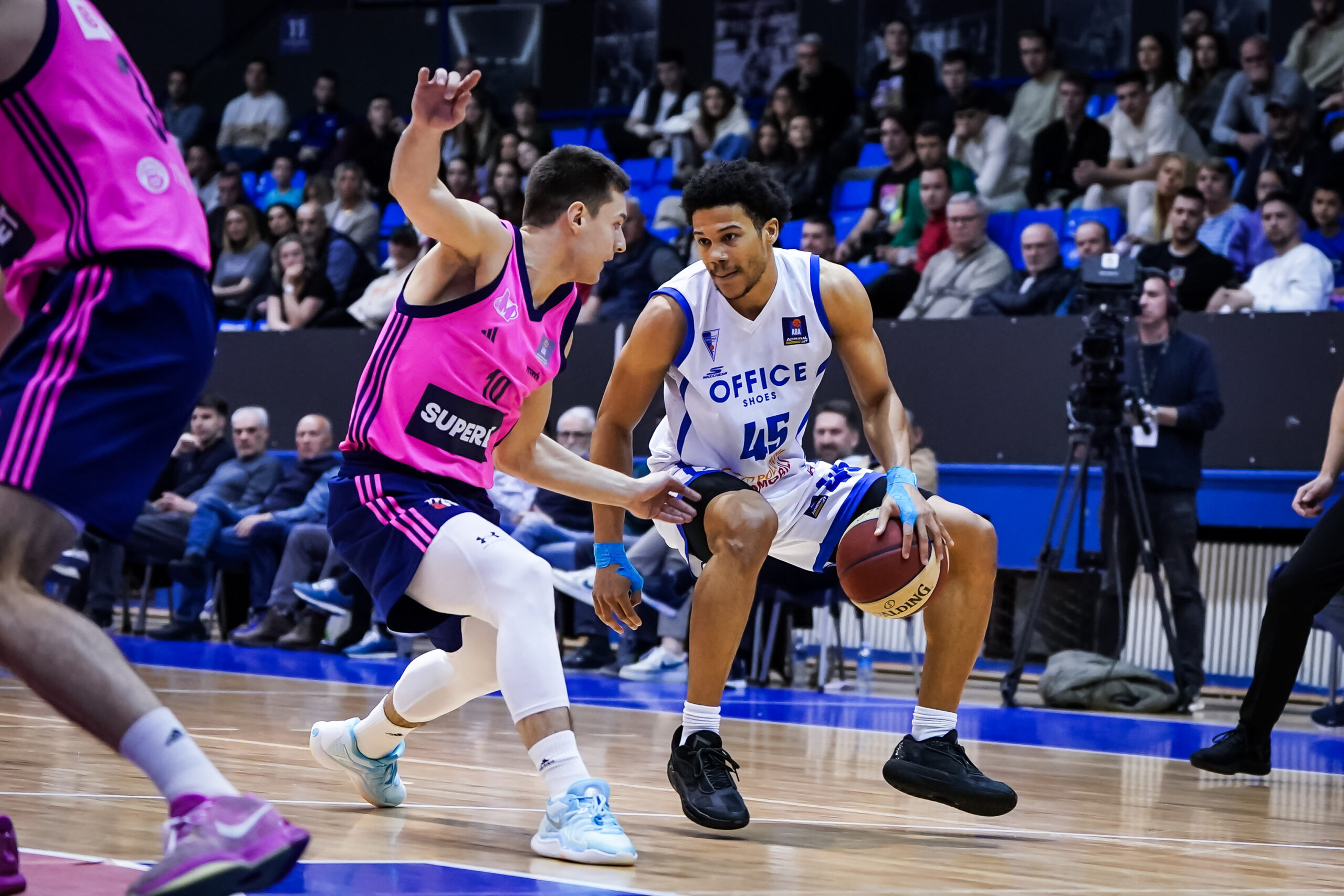 20250415172802_STJ06876