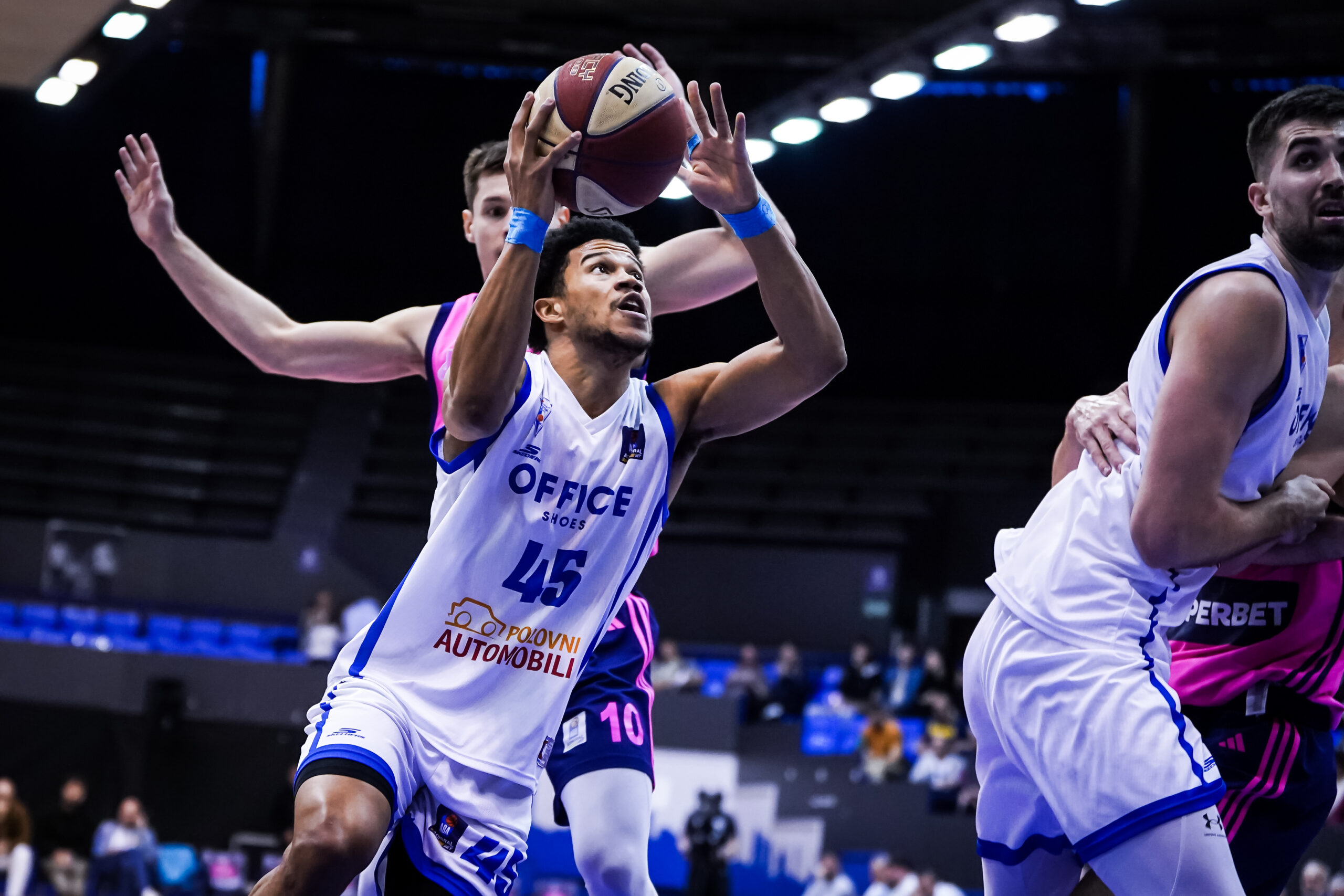 20250415172803_STJ06884