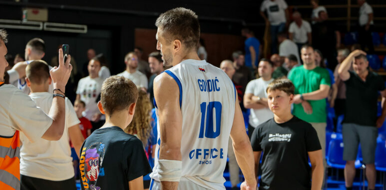 KK Spartak Foto Team  -  Aleksandar Šećerov