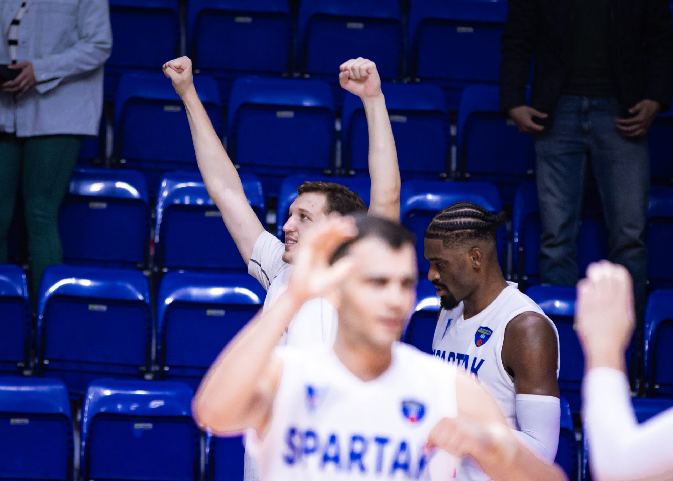 20251005205748_FRO_1841